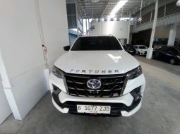 Toyota Fortuner New  4x4 2.8 GR Sport A/T DSL GR SPORT 2