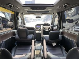 Toyota Voxy 2.0 A/T 2019 Putih 7