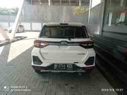 Daihatsu Rocky 1.2 X MT ADS 2021 Putih 5