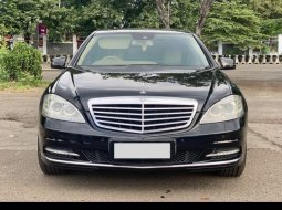 Mercedes-Benz S-Class 300  2011 Sedan 7