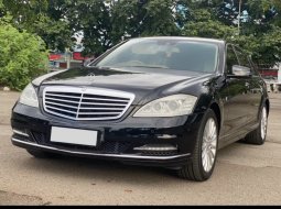 Mercedes-Benz S-Class 300  2011 Sedan 8