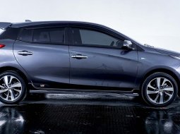 JUAL Toyota Yaris S GR Sport AT 2022 Abu-abu 5