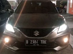 Suzuki Baleno Hatchback A/T 2021 Abu-abu