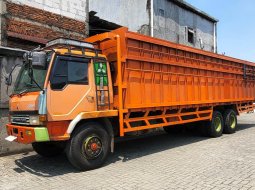 MURAH+banBARU Mitsubishi Fuso tronton 6x2 bak besi sentral 2012