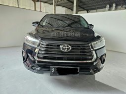 Toyota Inoova V 2.4 diesel AT ( Matic ) 2022 Hitam Km low 33rban Good Condition siap pakai