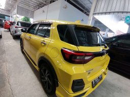 Toyota Raize 1.0T GR Sport CVT (One Tone) 2021 Kuning 4