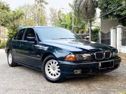 BMW 5 Series 528i E39 Head Unit Original B GENAP Pjk JAN 2025 Body Mulus Interior Orsinil Siap Pakai