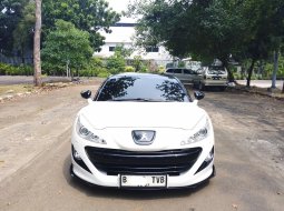 PEUGEOT RCZ 1.6 AT PUTIH 2012