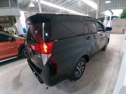 Toyota Innova 2.0 V AT 2021 5