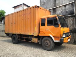 murah+banBARU Mitsubishi Fuso engkel 4x2 FM 517 HS box besi 2008 bok