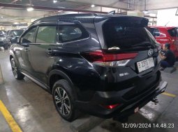 Daihatsu Terios R A/T 2019 Hitam 4