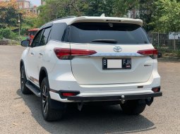 Toyota Fortuner 2.4 TRD AT 2019 5