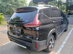 Mitsubishi Xpander Cross Premium Package AT 2021 Hitam 4