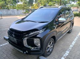 Mitsubishi Xpander Cross Premium Package AT 2021 Hitam 2