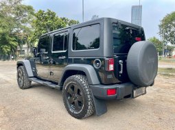 Jeep Wrangler Sport Unlimited Hitam 4