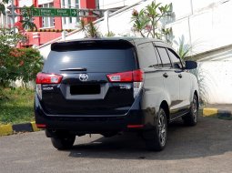 Toyota Kijang Innova 2.4V 2022 diesel hitam cash kredit proses bisa dibantu 6