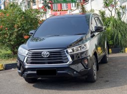 Toyota Kijang Innova 2.4V 2022 diesel hitam cash kredit proses bisa dibantu 2