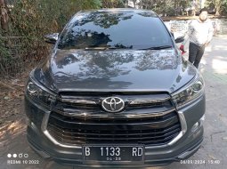 Promo Innova Venturer 2.0 AT 2020 Abu-abu *33RD