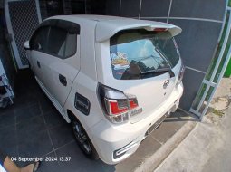 Promo Ayla 1.2 R MT 2022 Putih *99EZI 5