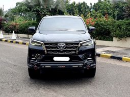 Toyota Fortuner New  4x4 2.8 GR Sport A/T DSL GR SPORT tetradrive matic hitam cash kredit bisa 1