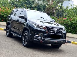 Toyota Fortuner New  4x4 2.8 GR Sport A/T DSL GR SPORT tetradrive matic hitam cash kredit bisa 2