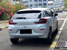 Suzuki Baleno Hatchback A/T 2023 silver matic km 12 ribuan pajak panjang tangan pertama dari baru 7