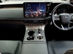 Lexus LM 350 2024 hybrid hitam km 5 ribuan cash kredit proses bisa dibantu 12