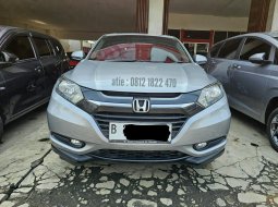 Honda HRV E AT ( Matic ) 2018 Abu² Muda Km  67rban jakarta timur  plat  genap