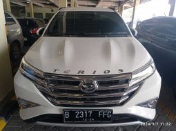 Promo Daihatsu Terios R AT 2019 Putih *17FFG