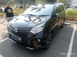 Daihatsu Sigra R MT 2022 Hitam 3