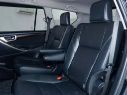 Toyota Venturer 2.0 A/T Bensin 2019 Hitam 3