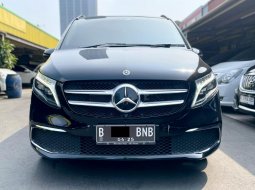 Mercedes-Benz V-Class V 260 2019 4