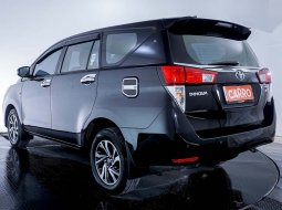 Toyota Kijang Innova V AT Bensin 2022 3