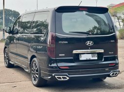 HYUNDAI H1 ROYALE DIESEL AT HITAM 2018 SIAP PAKAI 6