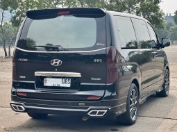 HYUNDAI H1 ROYALE DIESEL AT HITAM 2018 SIAP PAKAI 4