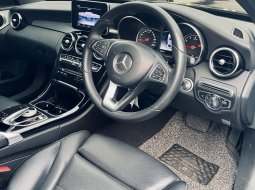 Mercedes-Benz C-Class C 200 Avantgarde Line 2018 Sedan 10