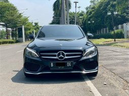 Mercedes-Benz C-Class C 200 Avantgarde Line 2018 Sedan 2