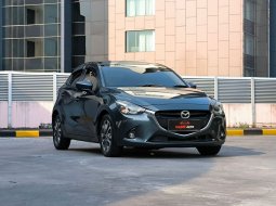 Mazda 2 R AT 2015