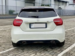 Mercedes-Benz A-Class A 200 2013 Putih 4
