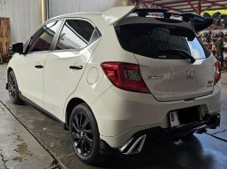 Honda Brio RS Urbanite A/T ( Matic ) 2022 Putih Km Cuma 11rban Mulus Siap Pakai 4