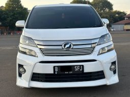 TOYOTA VELLFIRE Z GOLDEN EYE AT PUTIH 2015 TERMURAH!!