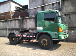 48rb+banBaruMURAH Hino engkel SG260TH Tractor head 2013 kepala trailer