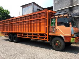 MURAH+banBARU Mitsubishi Fuso tronton 6x2 bak besi sentral 2012