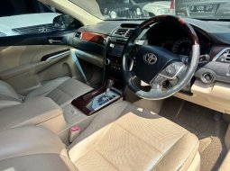 TOYOTA CAMRY V 2.5 AT SILVER 2013 PROMO MURAH!! 7