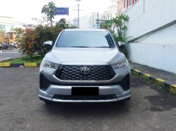 Toyota Kijang Innova Zenix V Hybrid 2023 silver km 25ribuan sunroof cash kredit proses bisa dibantu 2