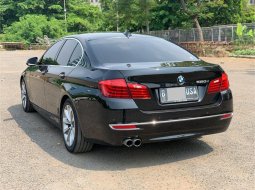 BMW 5 Series 520i 2016 6