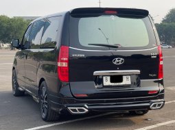 HYUNDAI H-1 ROYALE BENSIN AT HITAM 2018 MPV NYAMAN UNTUK KELUARGA!! 5