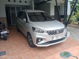 Suzuki Ertiga GX Hybrid AT 2022 Silver 2