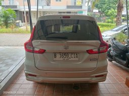 Suzuki Ertiga GX Hybrid AT 2022 Silver 4