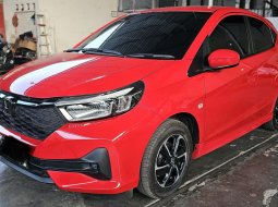 Honda Brio E A/T ( Matic ) 2023/ 2024 Merah Km Cuma 12rban Mulus Gress 3